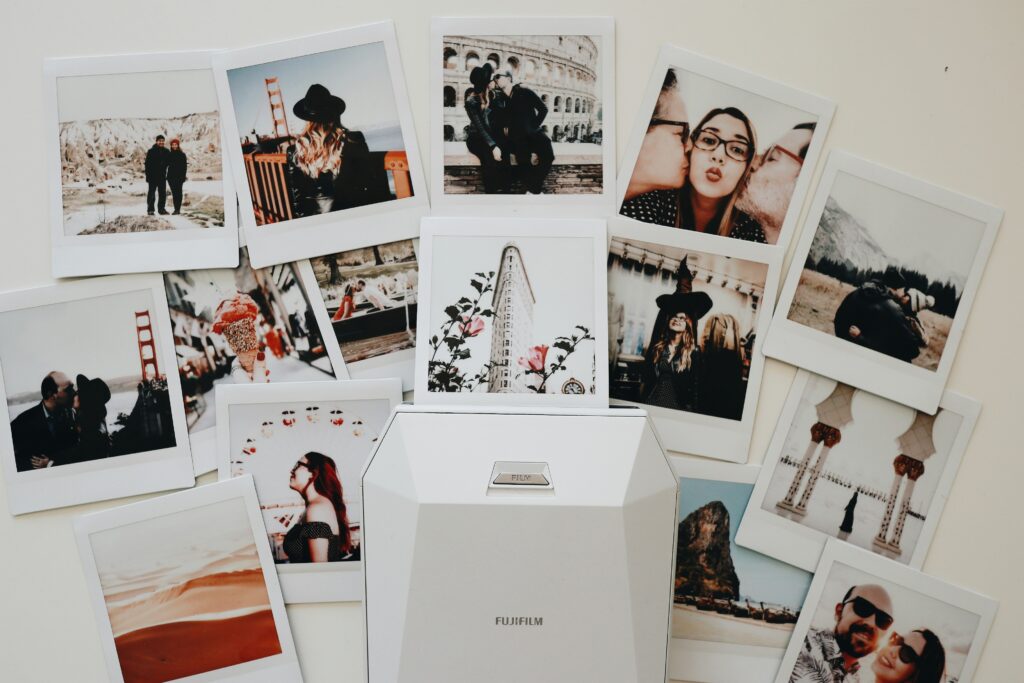 Decluttered photos