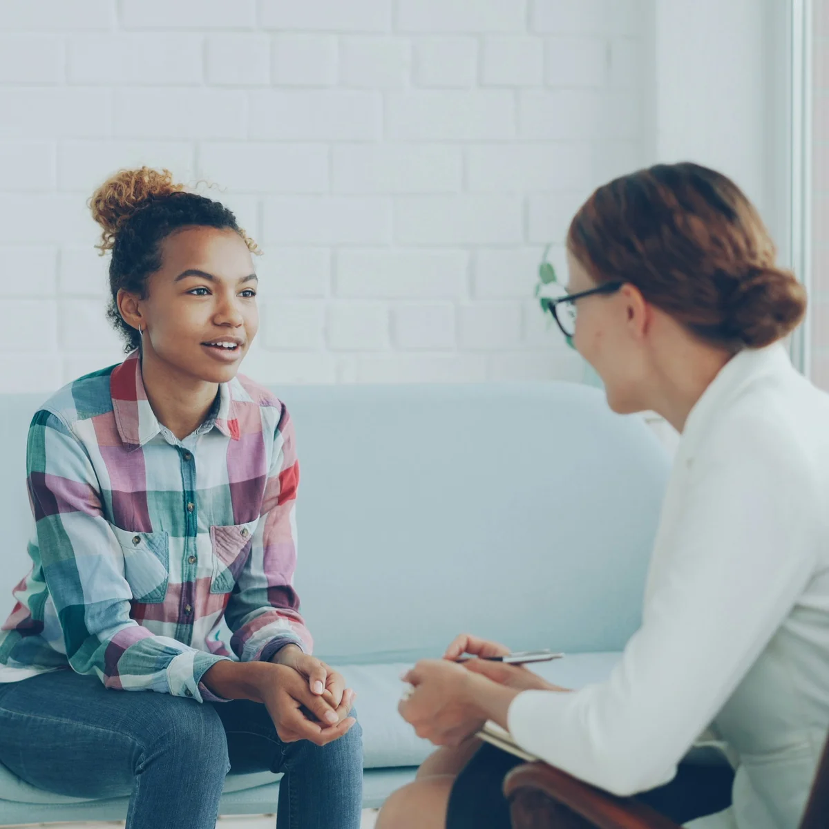 therapist and organizer support team